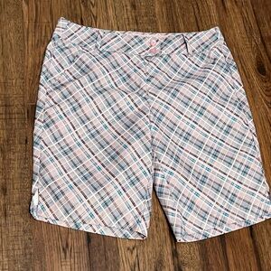 Callaway Plaid Women's Shorts in Pink and blue. Womens size 6
